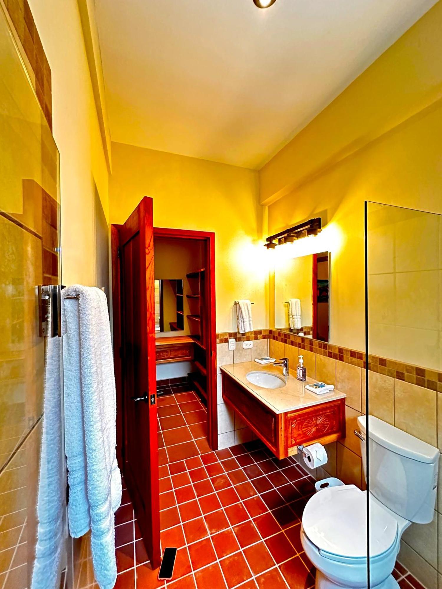 Hotel Jotam Panajachel Exteriér fotografie