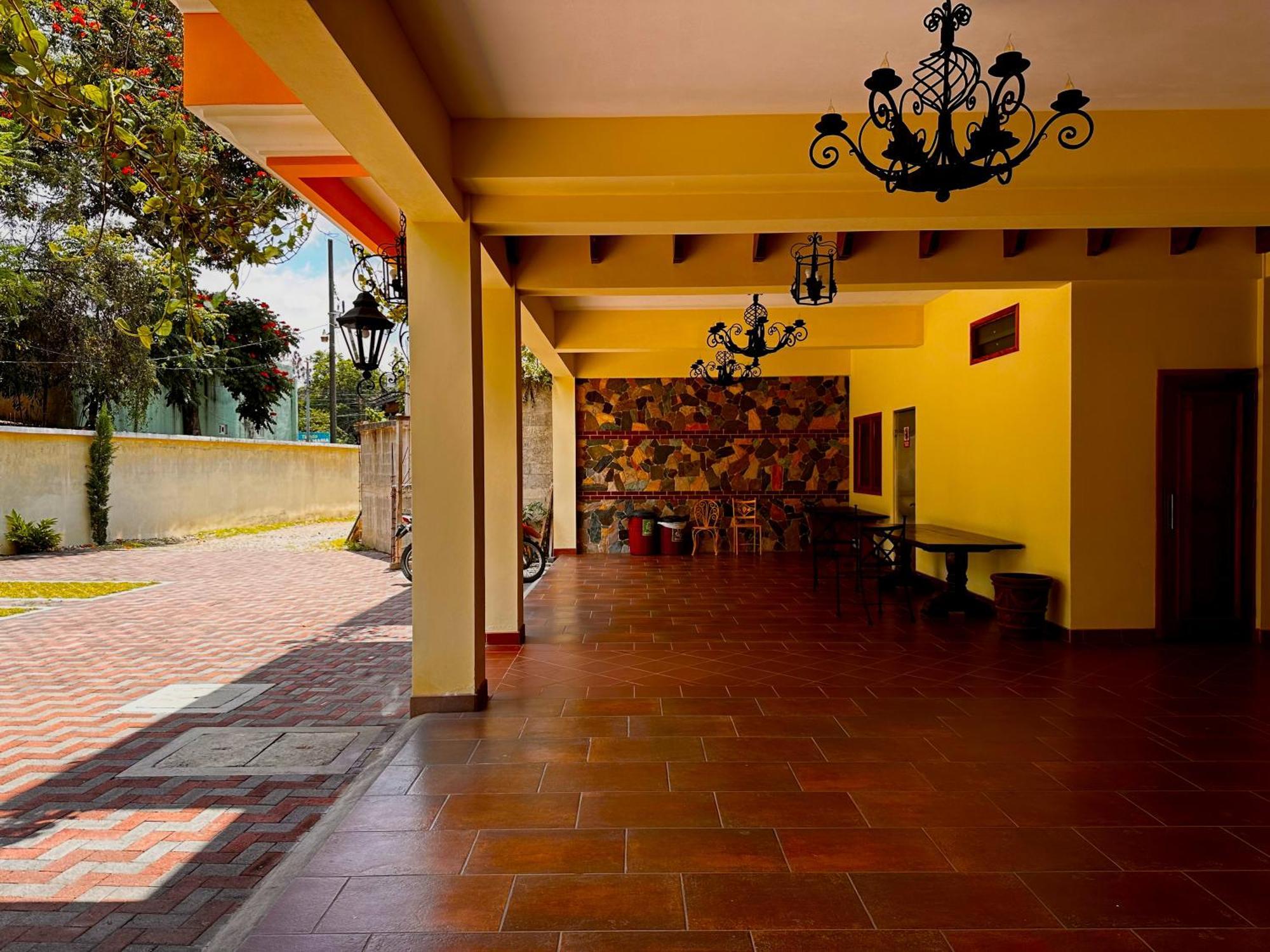 Hotel Jotam Panajachel Exteriér fotografie
